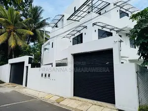 Brand New Modern 3 Storey House-Piliyandala