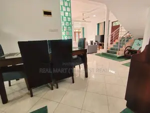 Pannipitiya : 4BR (32P) House for Sale Facing Paddy Field