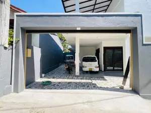 Well Build House Sale Talawatugoda