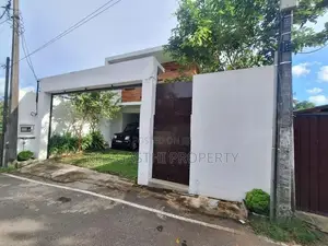 15 P Solid Luxury House for Sale in Kohuwala
