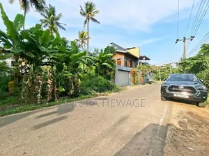 තලවතුගොඩ පිහිටි ඉඩමක් විකිණීමට ඇත. (ID : PLWT001S)