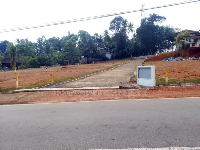 Lands for Sale in Kosgama