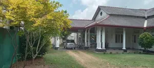 3BR COLONIAL BUNGALOW FOR RENT IN PANADURA | LH 03653