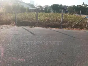 20 perch Prime land plot for sale close to athurugiriya
