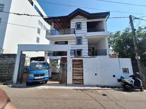 Luxury House for Sale Nugegoda