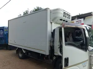 Isuzu NPR Lorry for Sale