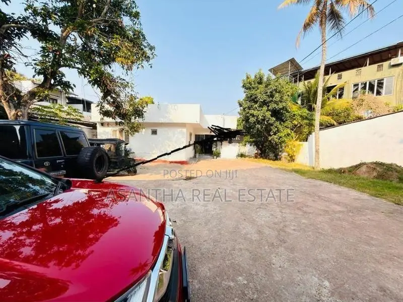 (AFA48) 21 Perch Property with House Sale At Kohuwala