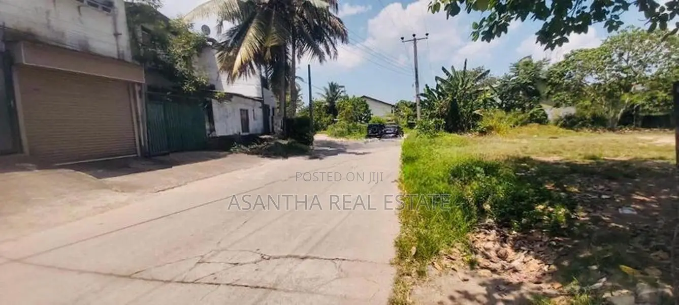 (AFA47) 41 P Bare Land Sale At Thalawathugoda