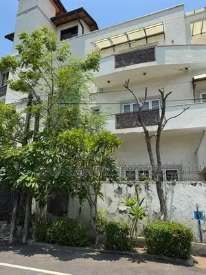 Luxury Hotel For Rent in Colombo 5