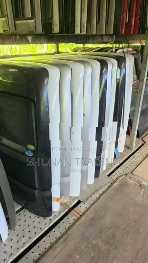 Suzuki Buddy DA17v & DA64v Dicky Doors