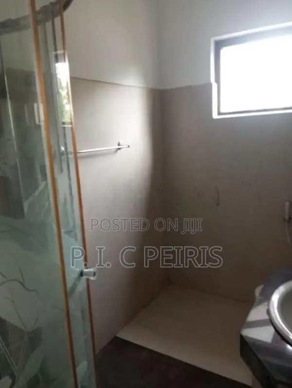 House for sale Negombo, Katuwapitiya.Negombo Gampaha.