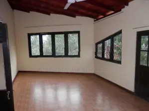 Mulleriyawa : 52 perches Land with House for Sale