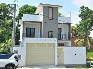 Newly Build Luxury 3 Storey House for Sale in Kottawa