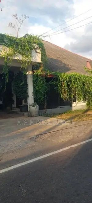 Single Storey House for Rent in Borella