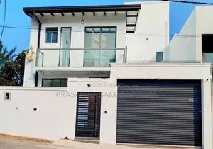 Modern Brand New House at Close to Main Bus Road piliyandala