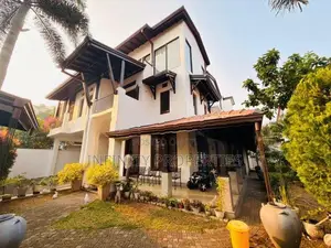 (AF800) Super Luxury 03 Storey House For Sale In Ethulkotte