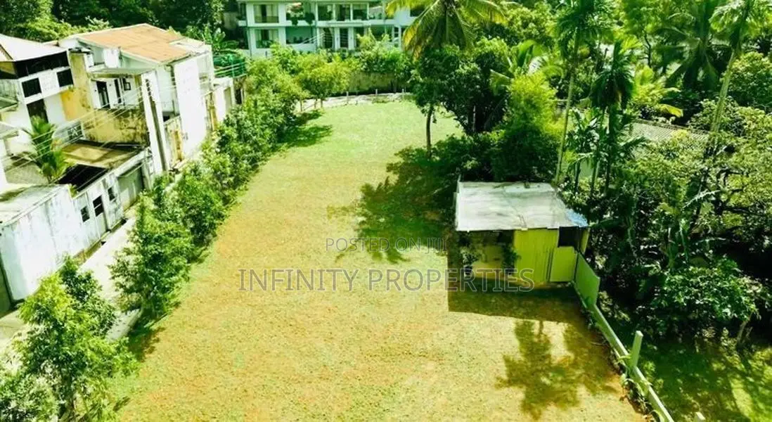 (AFA82 ) 40 P LAnd sale in Heart of Thalawatugoda