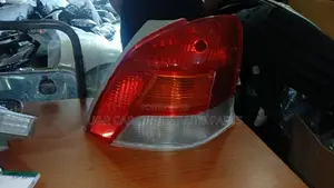 Toyota Vitz KSP 90 Tail Light (small Damage Light)