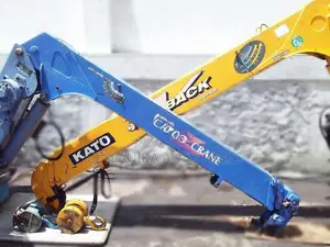 TADANO CARGO CRANE