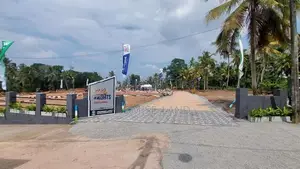 Moratuwa Gorakana land plots L22