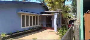 මොරටුව ලුනාවෙන් ඉඩමෙ වටිනාකමට නිවස විකිනීමට ඇත