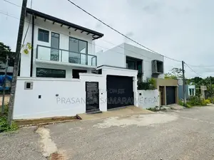 New Modern super luxury 2 Story House-piliyandala