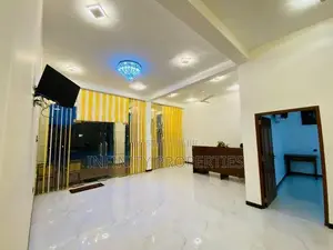 (AFA146) 05 Bed Bath Hotel Sale At Kataragama