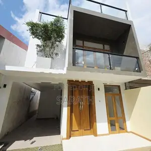 Modern Luxury House For Sale Pelwatta