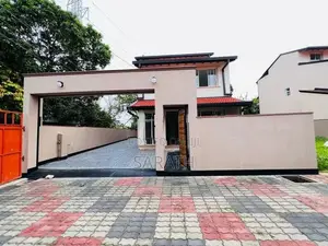 Luxury House For Sale Talawatugoda