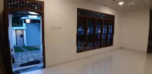 House for sale in athurugiriya. Hs-462