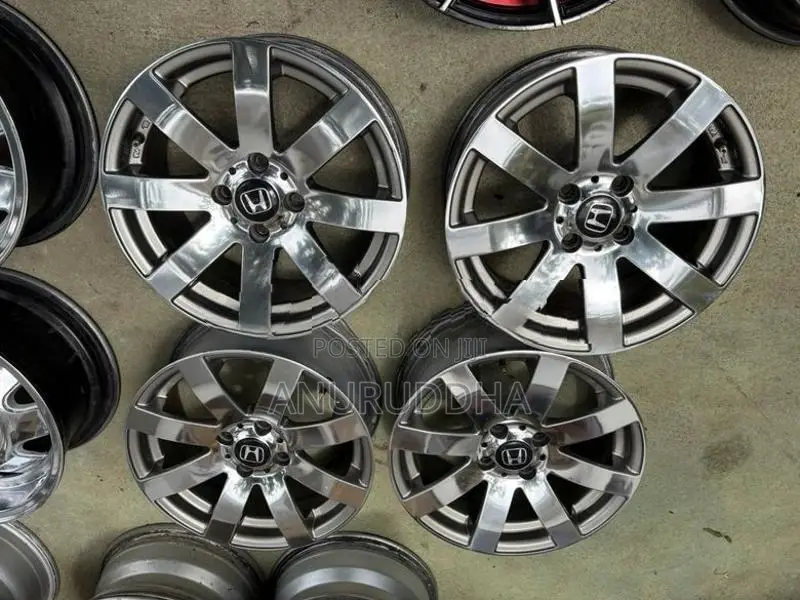 15” Alloy Wheels