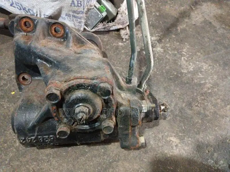 Isuzu ELF NKR/4HF1 Power Steering Box/ Patu muna double wheel
