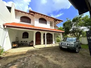 Completely Refurbished House in Pelawatta Kumaragewatta - Battaramulla