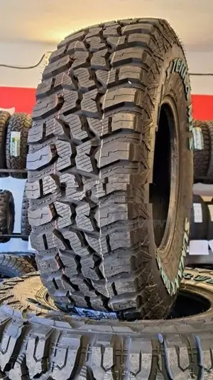 31/10.50 R15 SUMAXX TYRE FOR TOYOTA HILUX