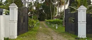 KELANIYA : 229 Perches Land With Two Warehouses & House For SALE