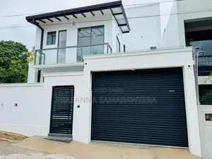 Modern super luxury House-piliyandalan town
