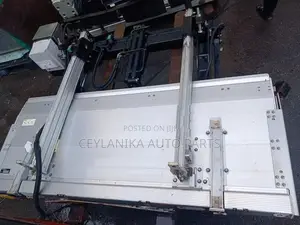 TRUCK POWER GATE
