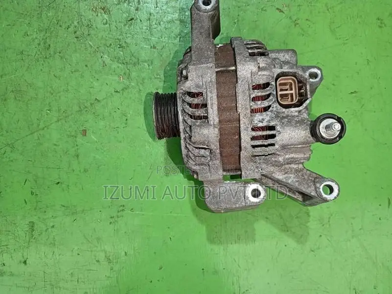 Mazda Axela Alternater