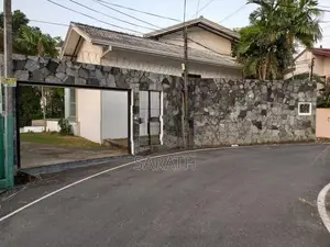 Pool With Luxury House Sale Talawatugoda