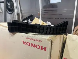 Honda Vezel 2024 Headlight Retainer