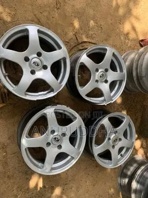 15” Alloy Wheels