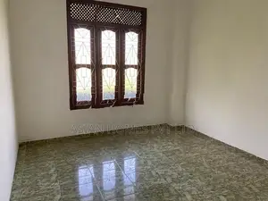 1200 Sqft 2 BHK 2nd Floor House for Rent Dehiwala