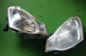 Nissan Bluebird G11 Head Light Set
