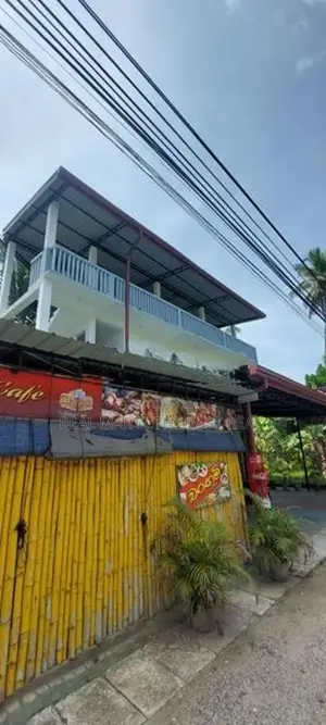 Aluthgama : (15.5P) 3-Storey Building for Sale in Kaluwamodara