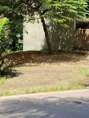 Land for Sale Near Colombo-Kandy Main Road