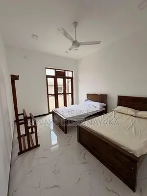 Rooms for Rent Moratuwa Female