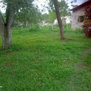 සීදුව මුතුවාඩිය පාර, කුස්වල පර්චස් 13.5 ඉඩමක්