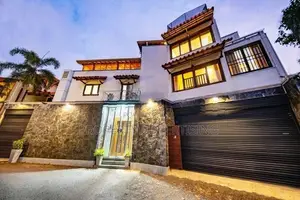 Luxurious Nugegoda house for Sale in prime location