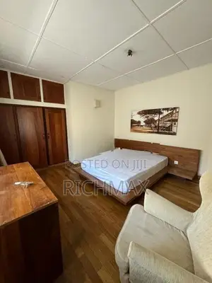 Fully furnished luxury house for rent in Colombo 05
