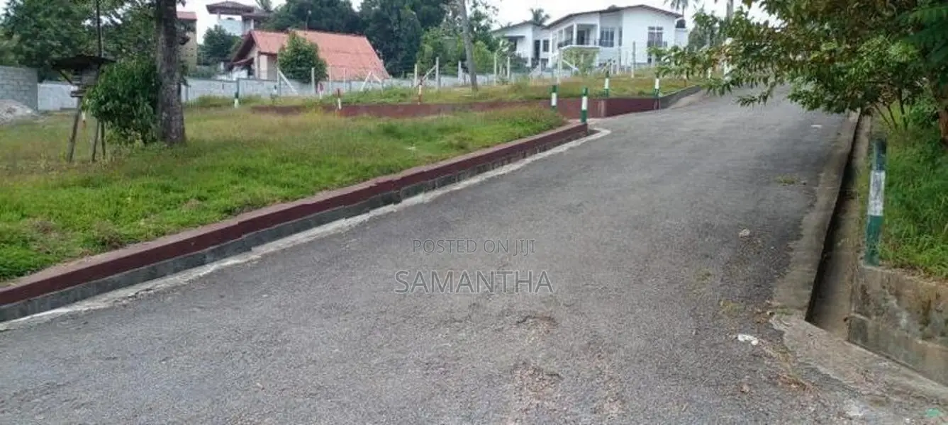Thalawathugoda - Pelawatha 7Perch Land for Sale